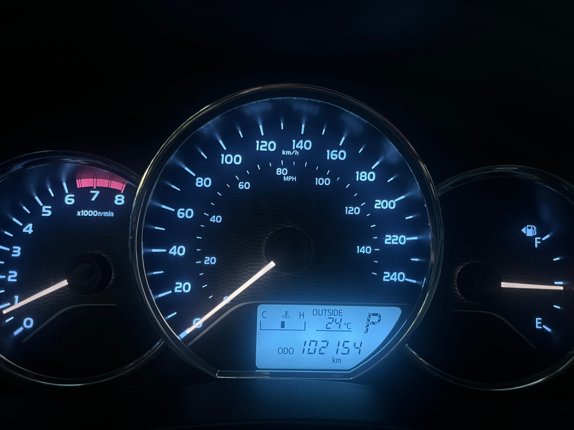 Used 2016 Toyota Corolla LE in White for sale at B&P Auto Sales in Toronto & GTA — photo 8 of 24