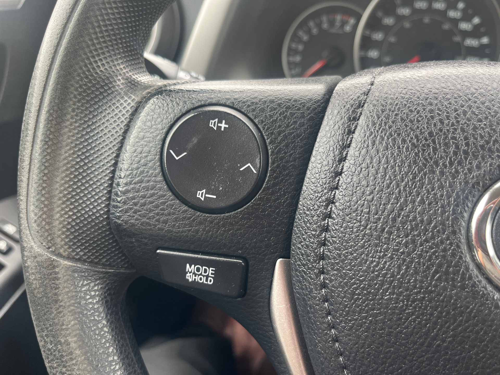 Used 2016 Toyota RAV4 AWD in Black for sale at B&P Auto Sales in Toronto & GTA — photo 11 of 24