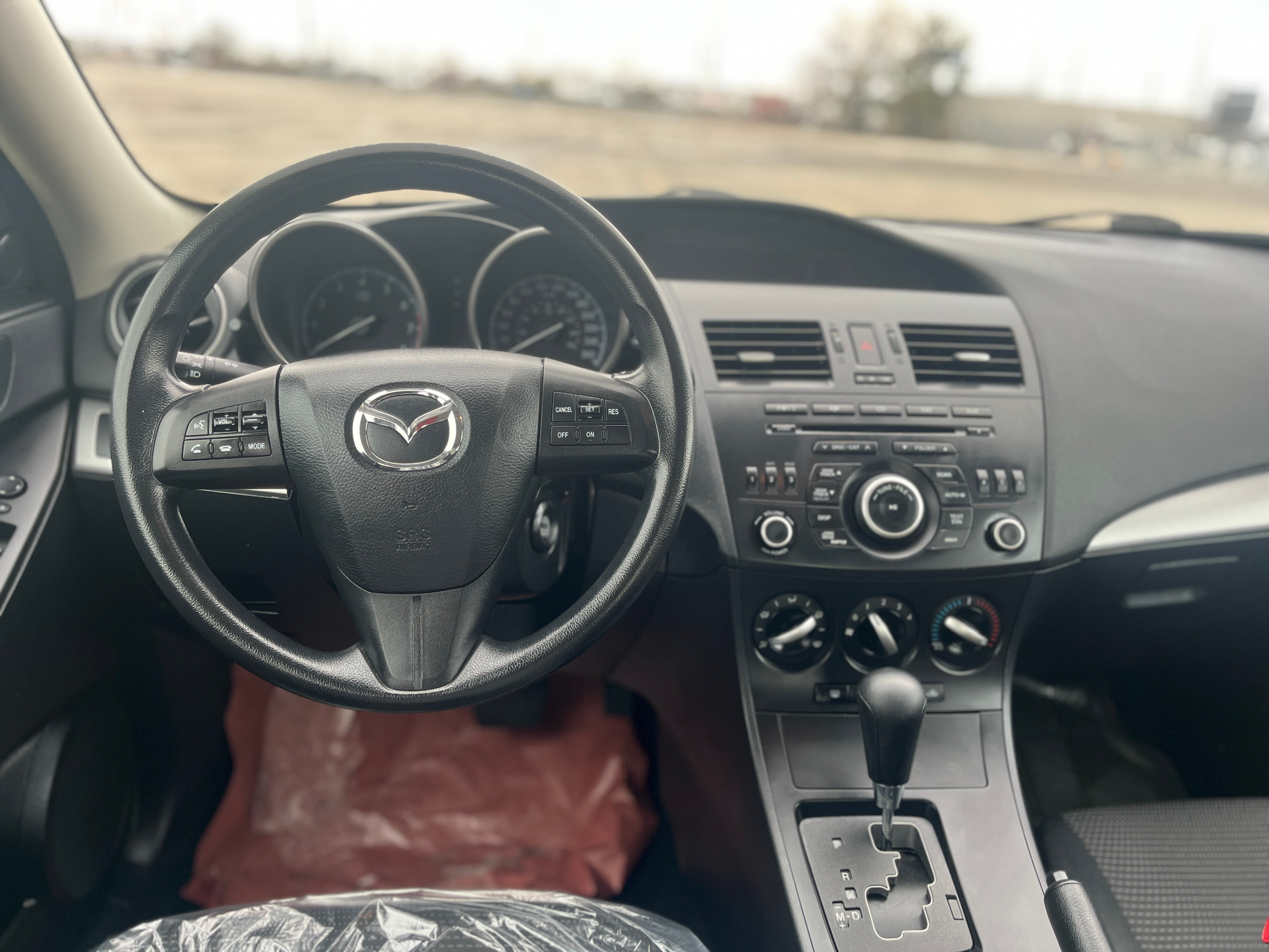 Used 2013 Mazda 3 GS in Dark Gray for sale at B&P Auto Sales in Toronto & GTA — photo 7 of 21