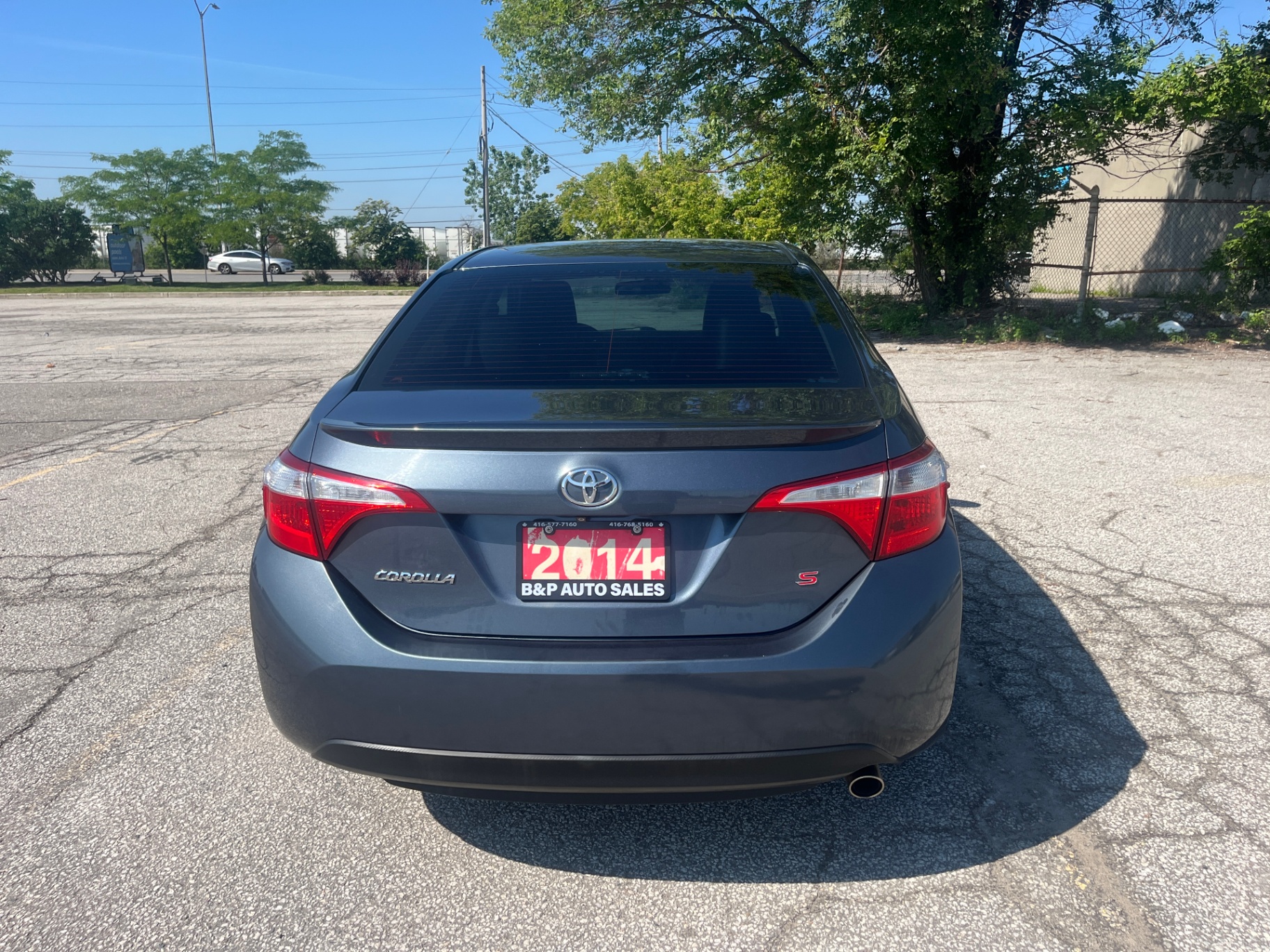 Used 2014 Toyota Corolla Sport in Gray for sale at B&P Auto Sales in Toronto & GTA — photo 5 of 21