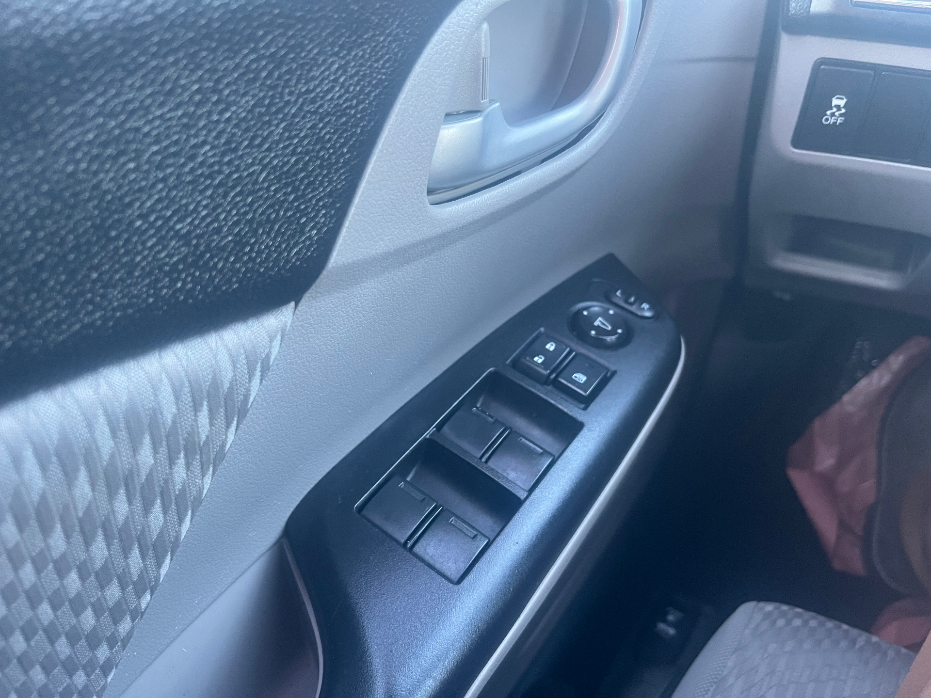 Used 2015 Honda Civic LX in Black for sale at B&P Auto Sales in Toronto & GTA — photo 22 of 23