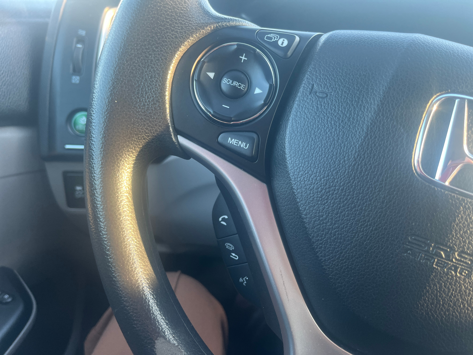 Used 2015 Honda Civic LX in Black for sale at B&P Auto Sales in Toronto & GTA — photo 10 of 23