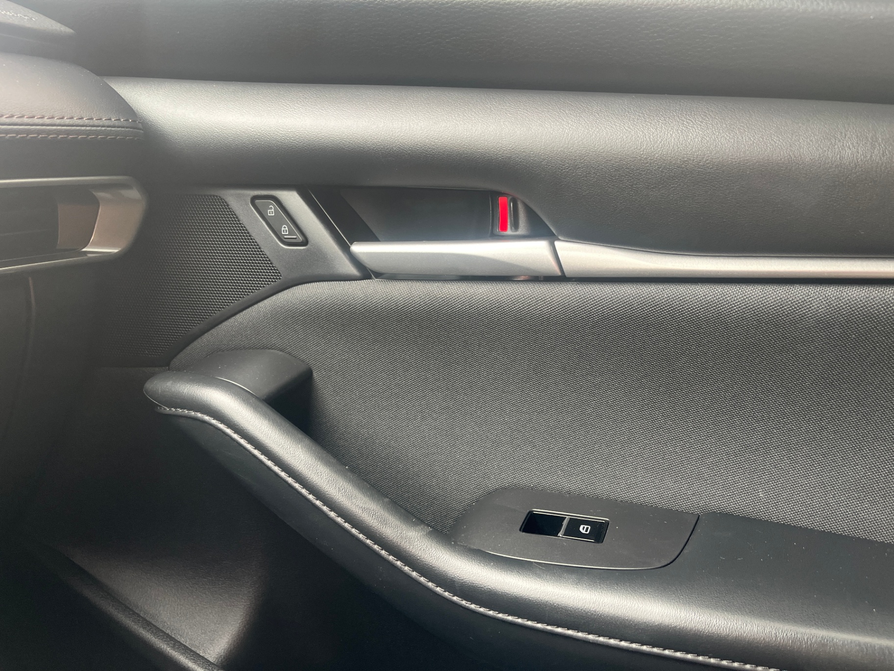 Used 2023 Mazda 3 GS SKY in White for sale at B&P Auto Sales in Toronto & GTA — photo 22 of 24