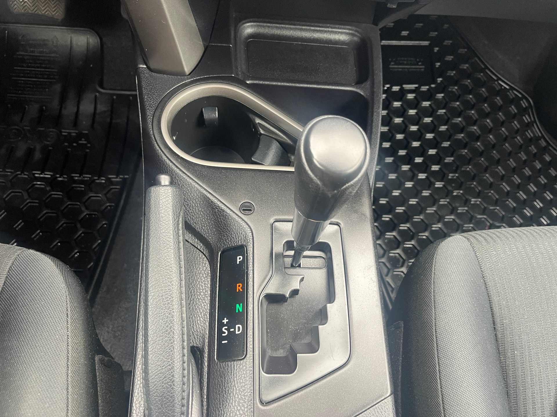 Used 2016 Toyota RAV4 AWD in Black for sale at B&P Auto Sales in Toronto & GTA — photo 16 of 24