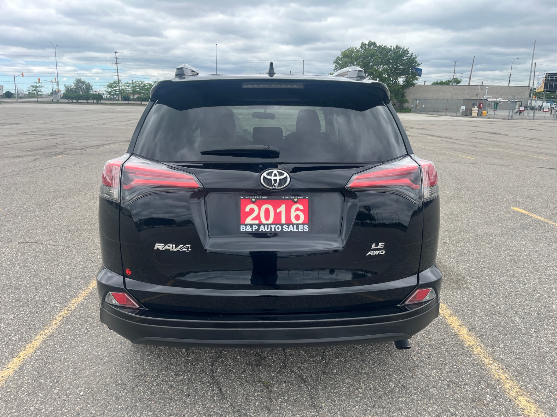 Used 2016 Toyota RAV4 AWD in Black for sale at B&P Auto Sales in Toronto & GTA — photo 5 of 24