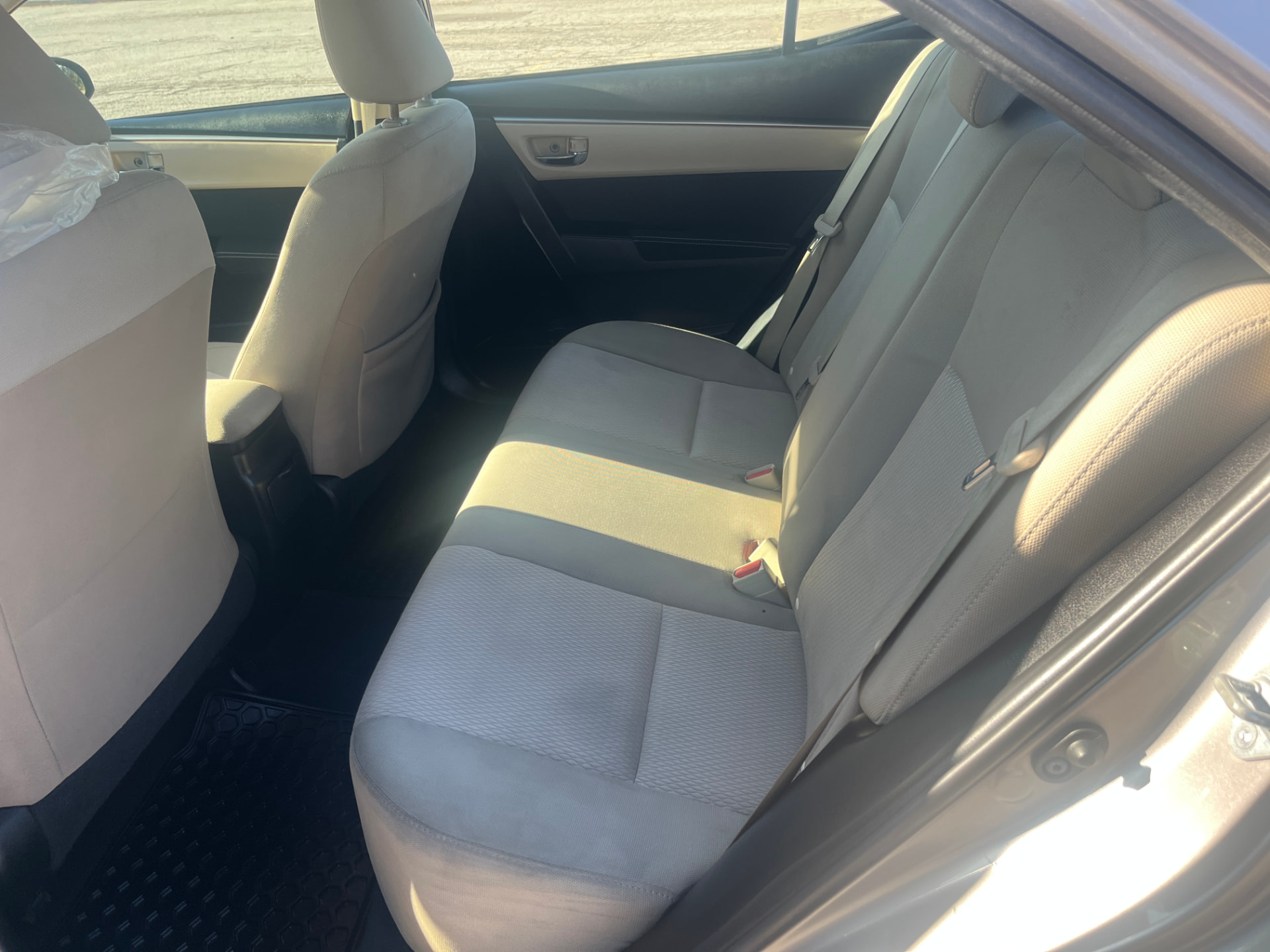 Used 2014 Toyota Corolla LE ECO in Brown for sale at B&P Auto Sales in Toronto & GTA — photo 19 of 23