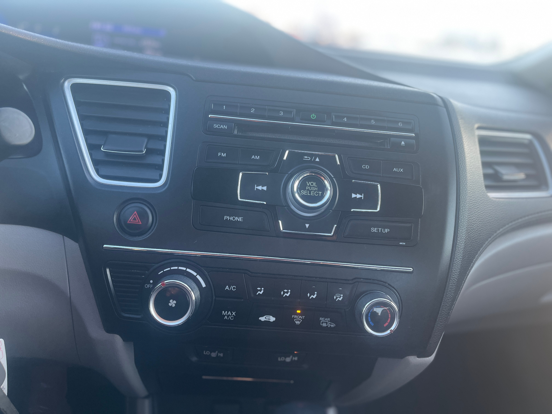 Used 2015 Honda Civic LX in Black for sale at B&P Auto Sales in Toronto & GTA — photo 13 of 23