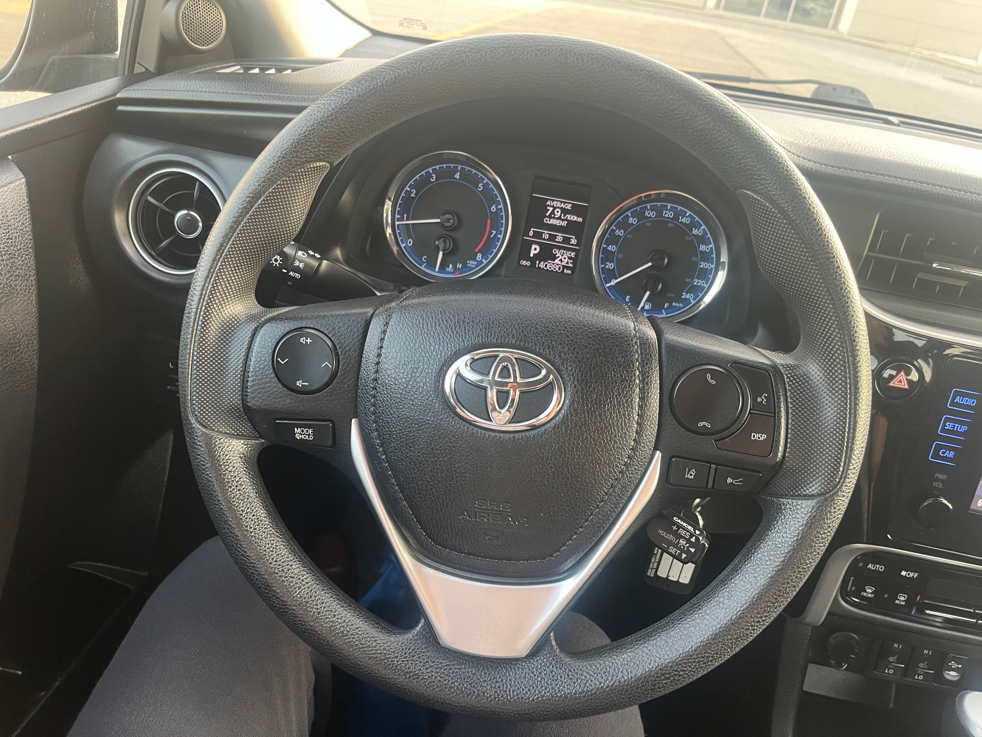 Used 2017 Toyota Corolla LE in Black for sale at B&P Auto Sales in Toronto & GTA — photo 10 of 24