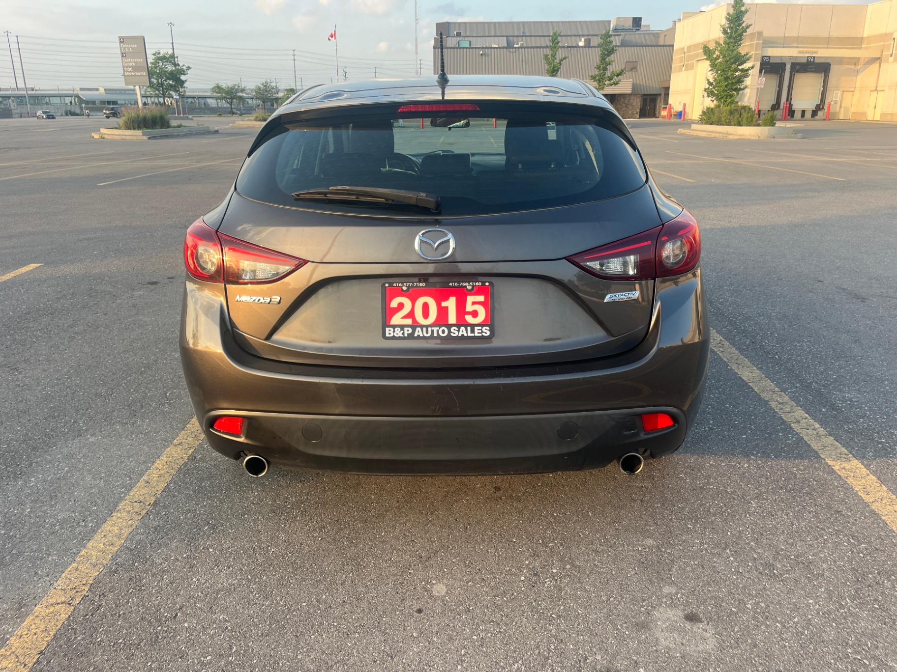 Used 2015 Mazda 3 GS-SKY HB SPORT in Brown for sale at B&P Auto Sales in Toronto & GTA — photo 5 of 25