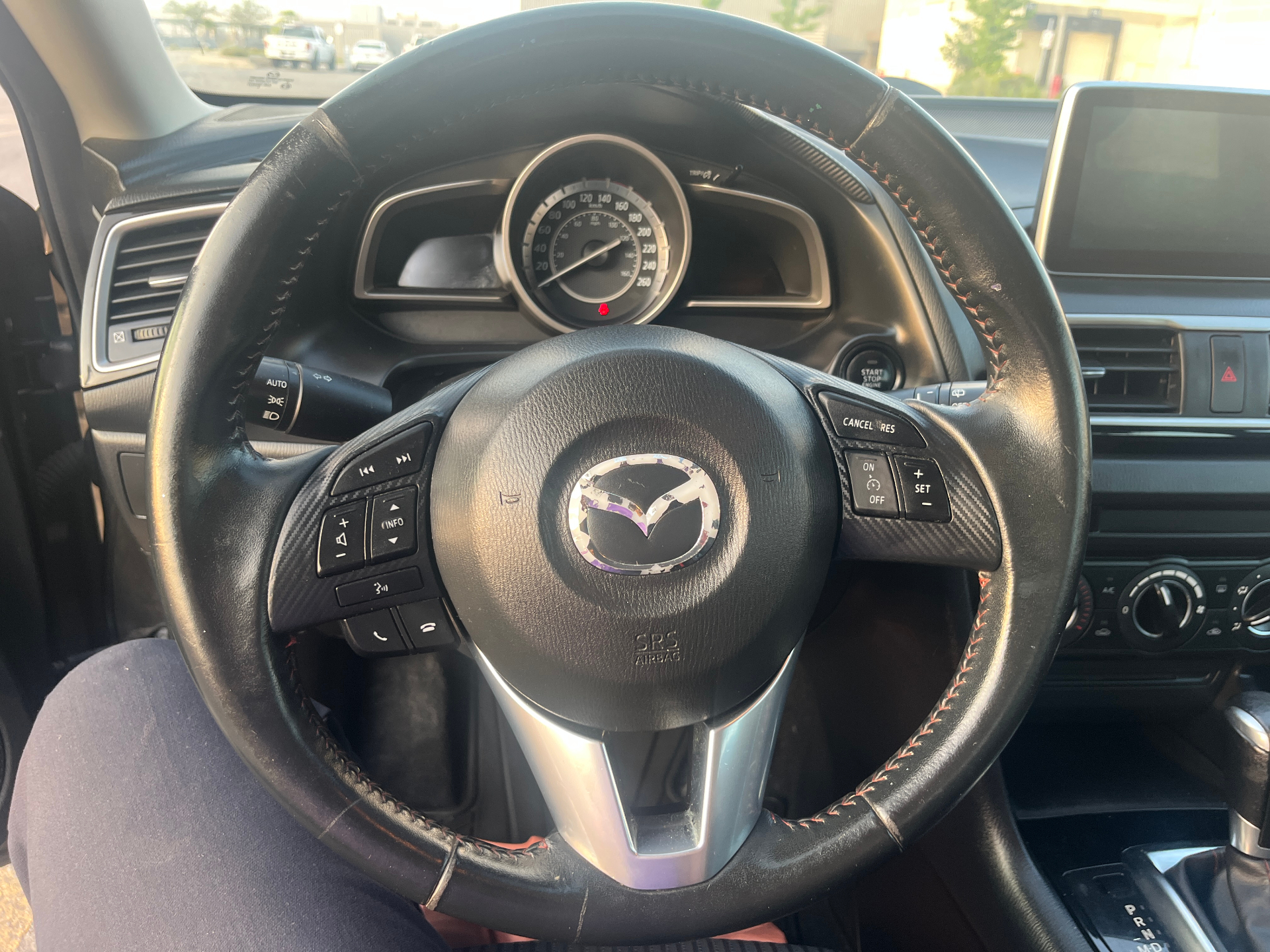 Used 2015 Mazda 3 GS-SKY HB SPORT in Brown for sale at B&P Auto Sales in Toronto & GTA — photo 12 of 25