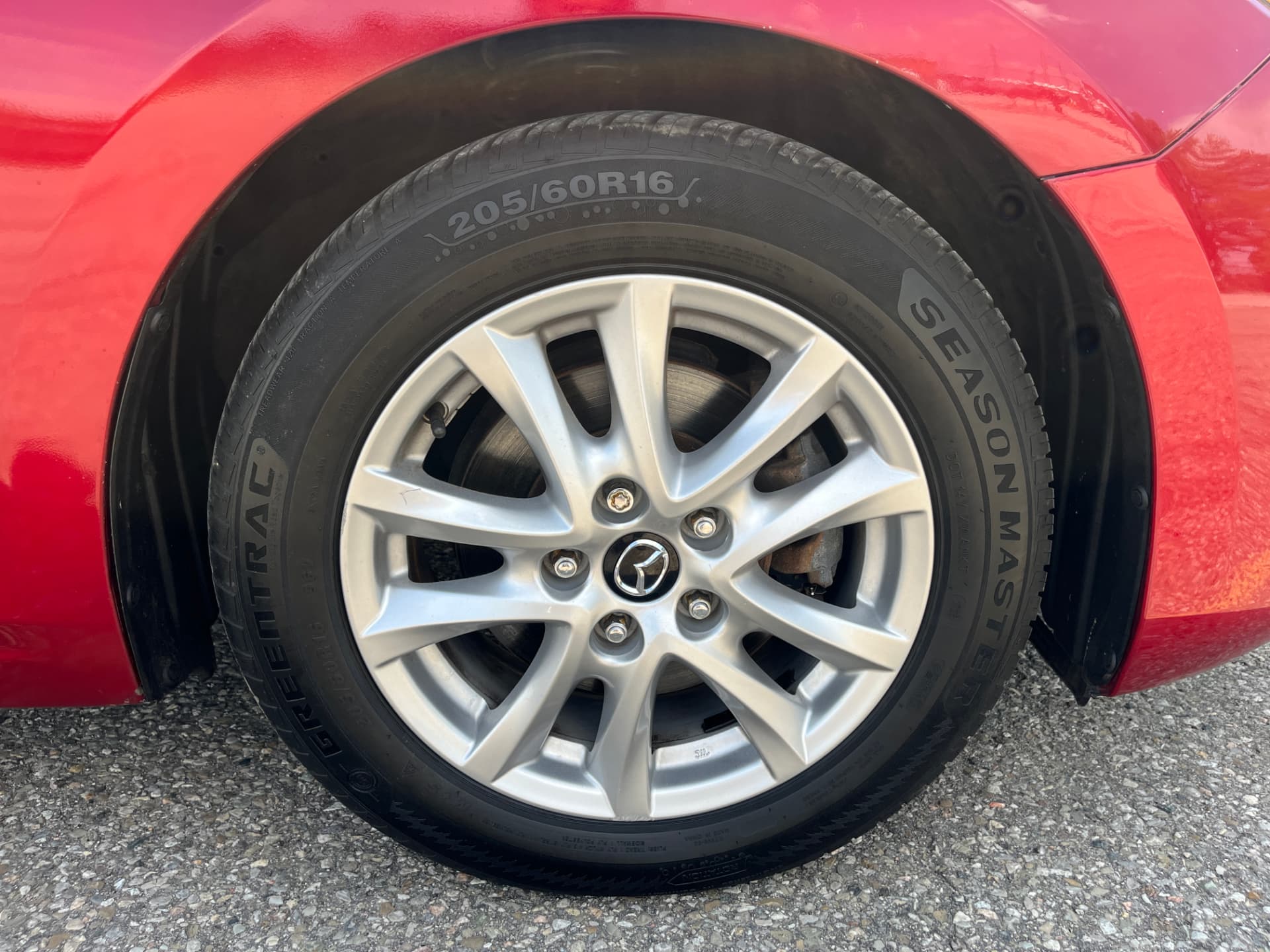 Used 2018 Mazda Mazda 3 SE in Red for sale at B&P Auto Sales in Toronto & GTA — photo 7 of 24
