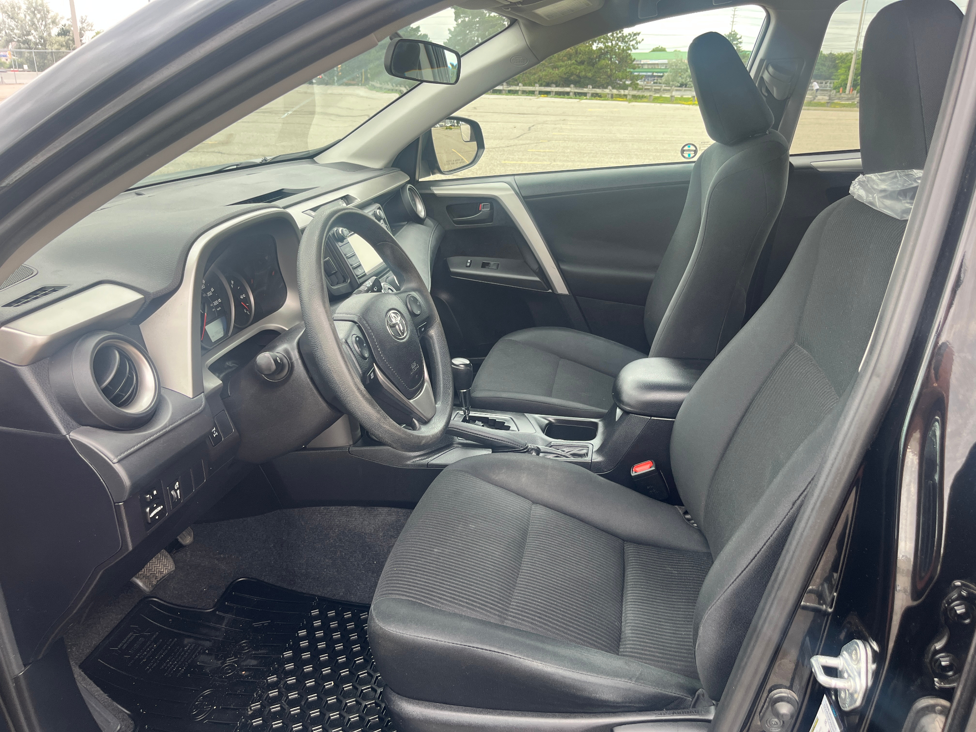 Used 2016 Toyota RAV4 AWD in Black for sale at B&P Auto Sales in Toronto & GTA — photo 18 of 24