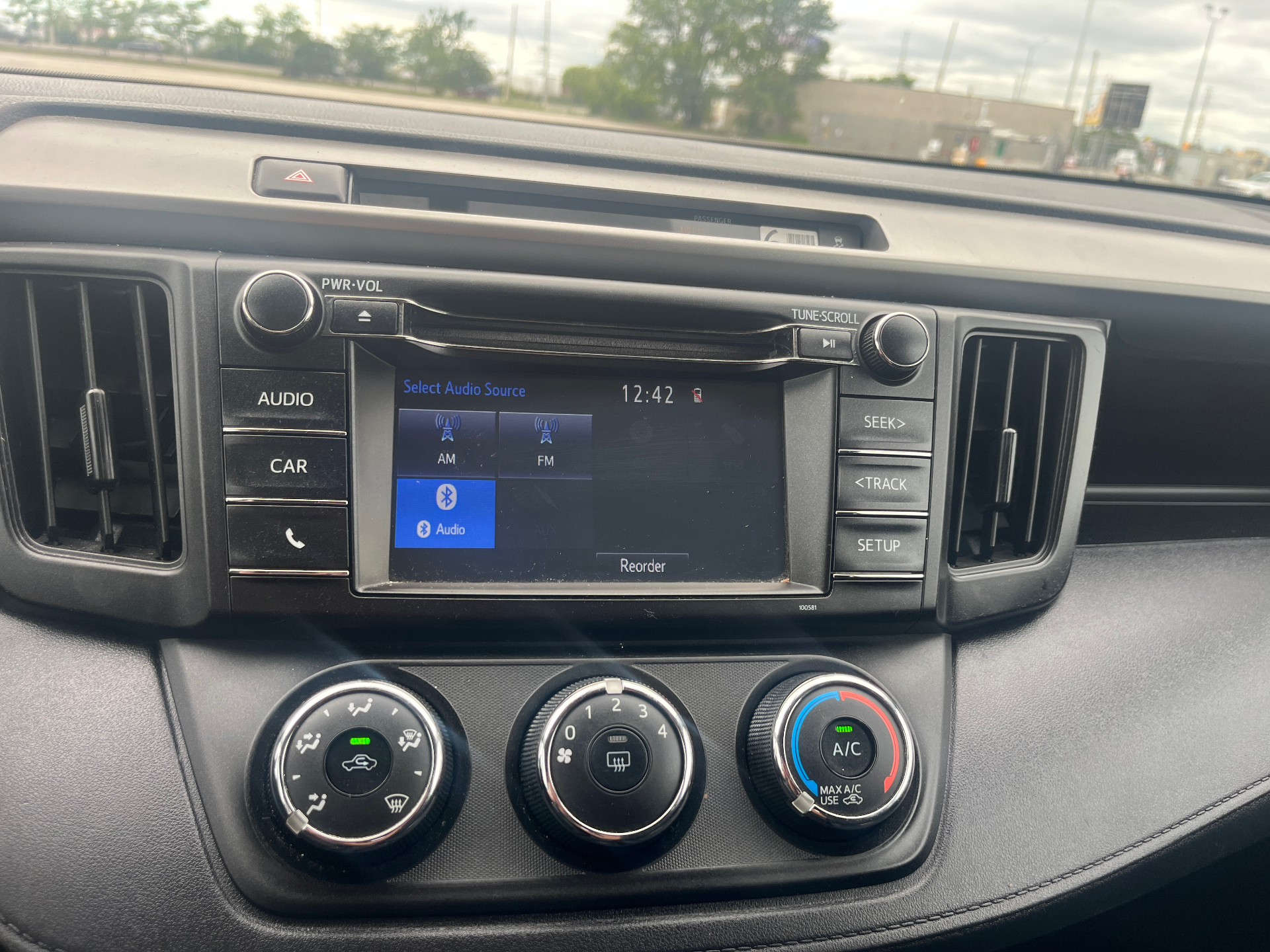 Used 2016 Toyota RAV4 AWD in Black for sale at B&P Auto Sales in Toronto & GTA — photo 14 of 24