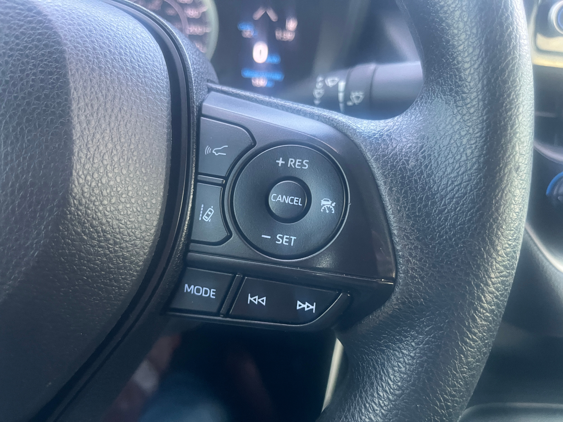 Used 2022 Toyota Corolla LE in Gray for sale at B&P Auto Sales in Toronto & GTA — photo 13 of 23