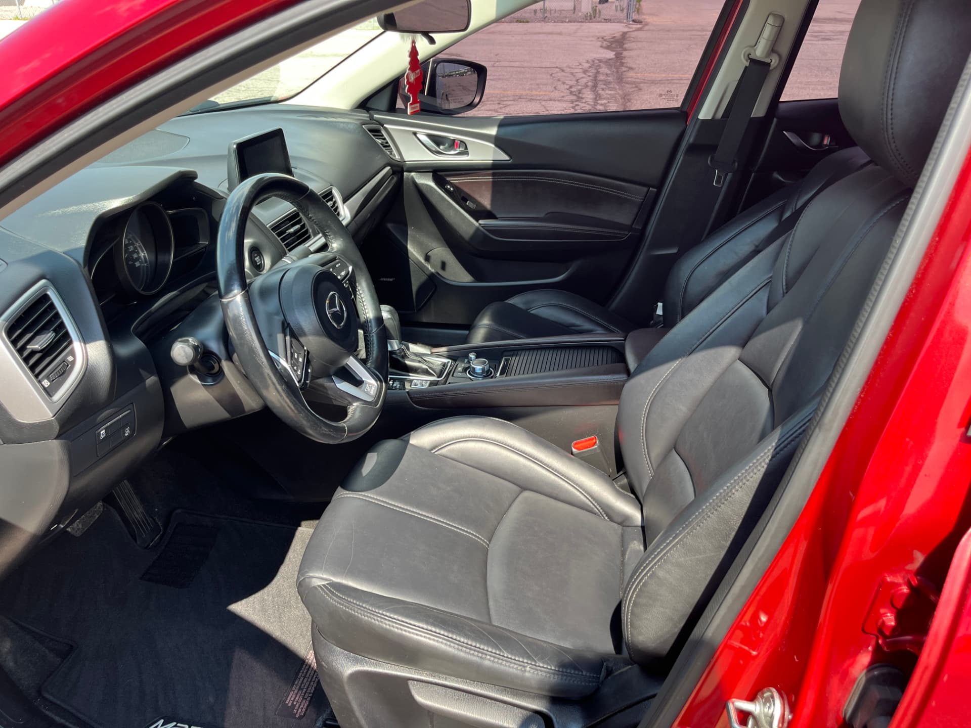 Used 2018 Mazda Mazda 3 SE in Red for sale at B&P Auto Sales in Toronto & GTA — photo 18 of 24