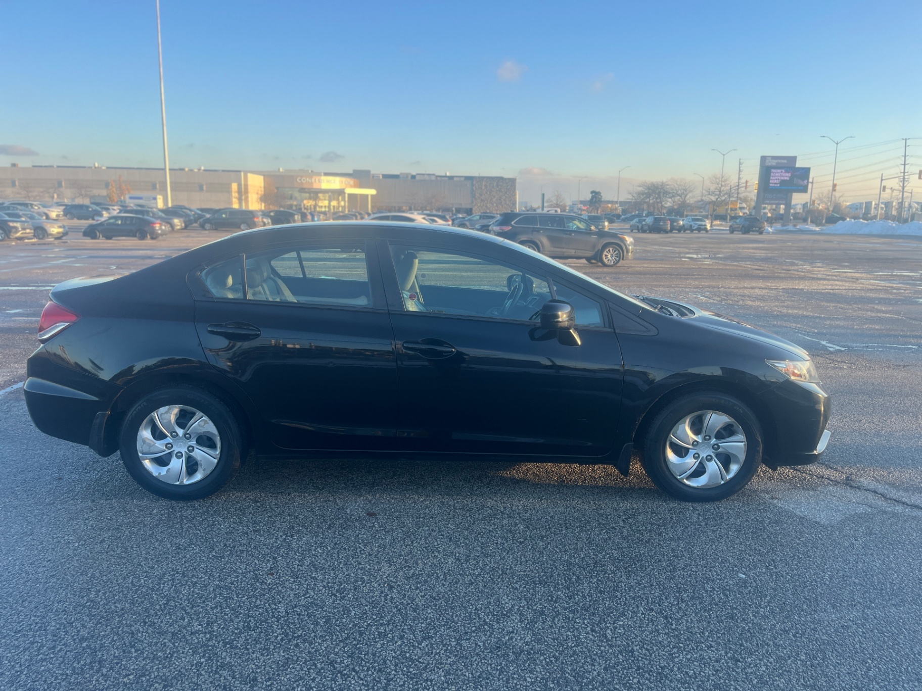 Used 2015 Honda Civic LX in Black for sale at B&P Auto Sales in Toronto & GTA — photo 6 of 23