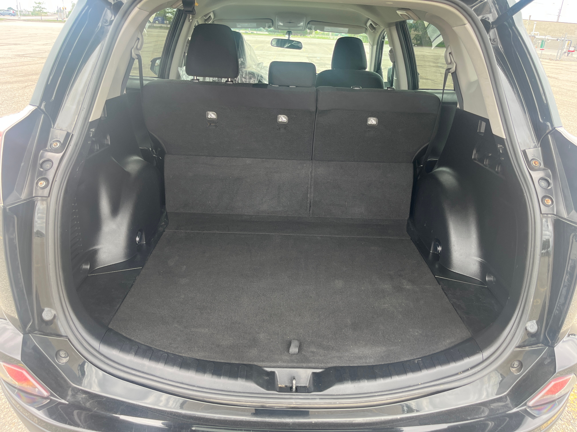 Used 2016 Toyota RAV4 AWD in Black for sale at B&P Auto Sales in Toronto & GTA — photo 20 of 24